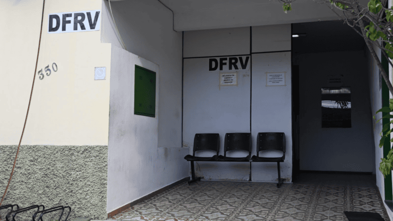 Motorista de aplicativo é agredido durante assalto na Serra