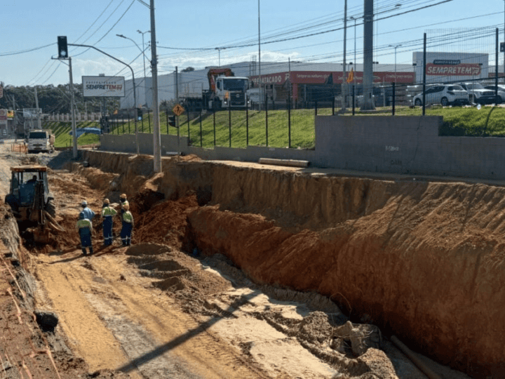 Obras de viaduto e mergulhão em Alto Lage avançam em Cariacica
