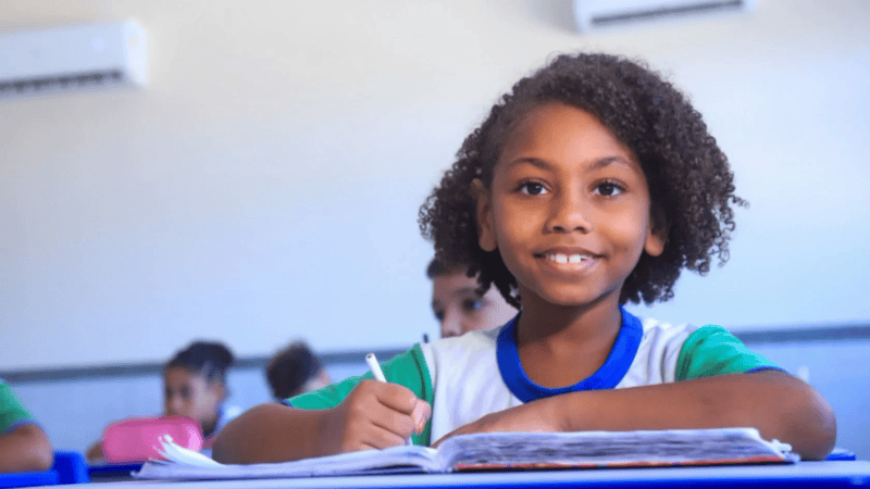 Rematrícula de 70 mil alunos na Serra começa nesta quarta; veja prazos