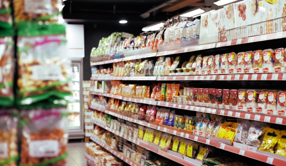 Supermercados do ES fecham aos domingos, com exceção no verão