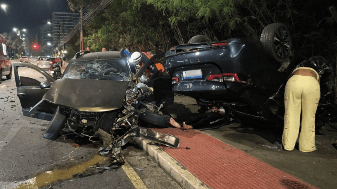 Três pessoas ficam feridas em acidente na Avenida Dante Michelini, em Vitória