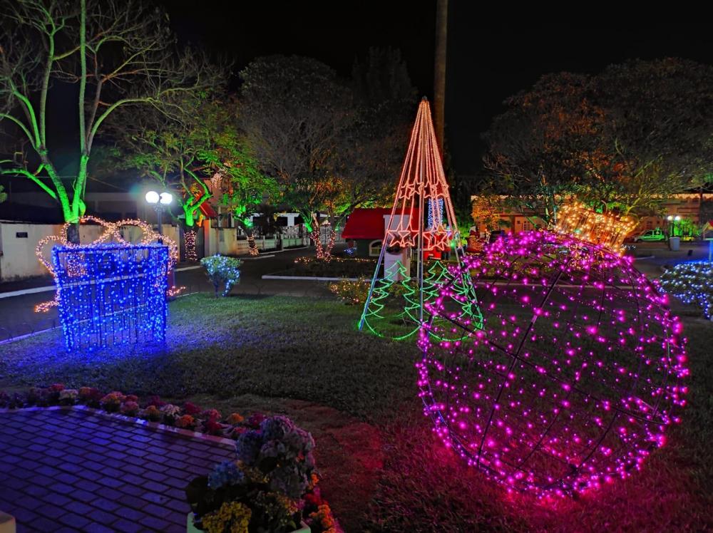 Natal em Cariacica ilumina a cidade com programação especial