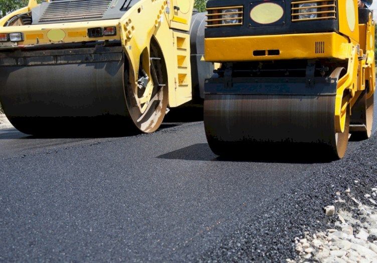 Em Cariacica Avenida Espírito Santo recebe nova pavimentação asfáltica