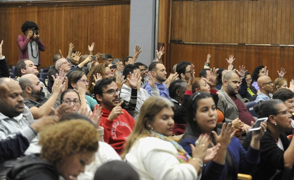 Secretaria da Mulher e Direitos Humanos de Cariacica realiza palestras para mulheres