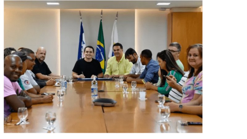 Prefeito de Vitória anuncia aumento do Bônus Moradia