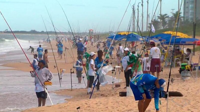 Mais de 200 pescadores se reúnem para disputar Taça Cidade de Vila Velha de Pesca