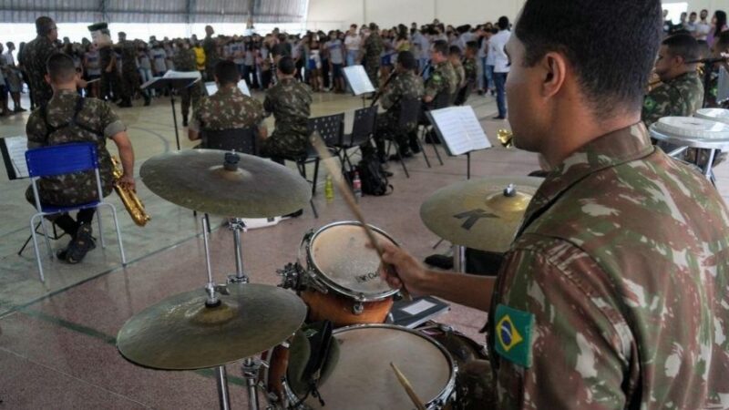 Projeto de música de escola de Vila Velha ajuda alunos a alcançarem melhor desempenho