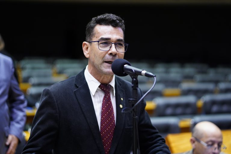 Deputados querem vistoriar barragens para evitar crimes como  de Brumadinho e Mariana