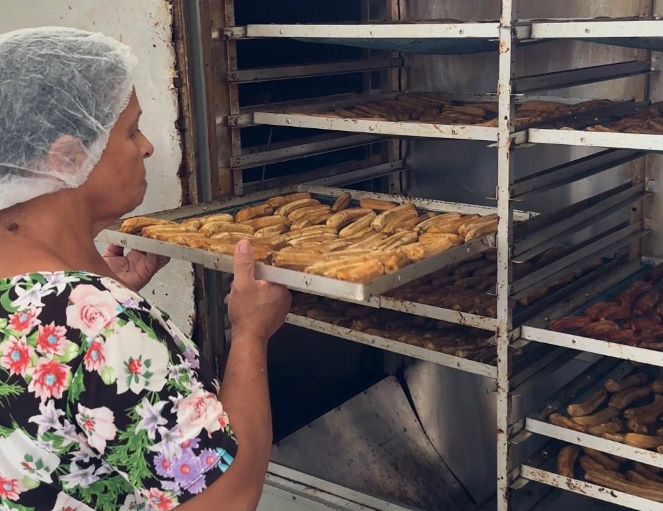 Mulheres de Cachoeirinha fazem sucesso com produtos à base de banana