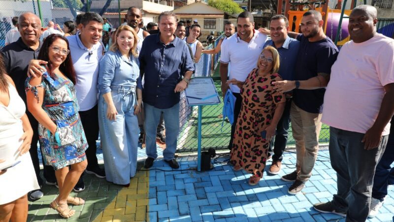 Secretaria de Obras inaugura praça em Nova Brasília