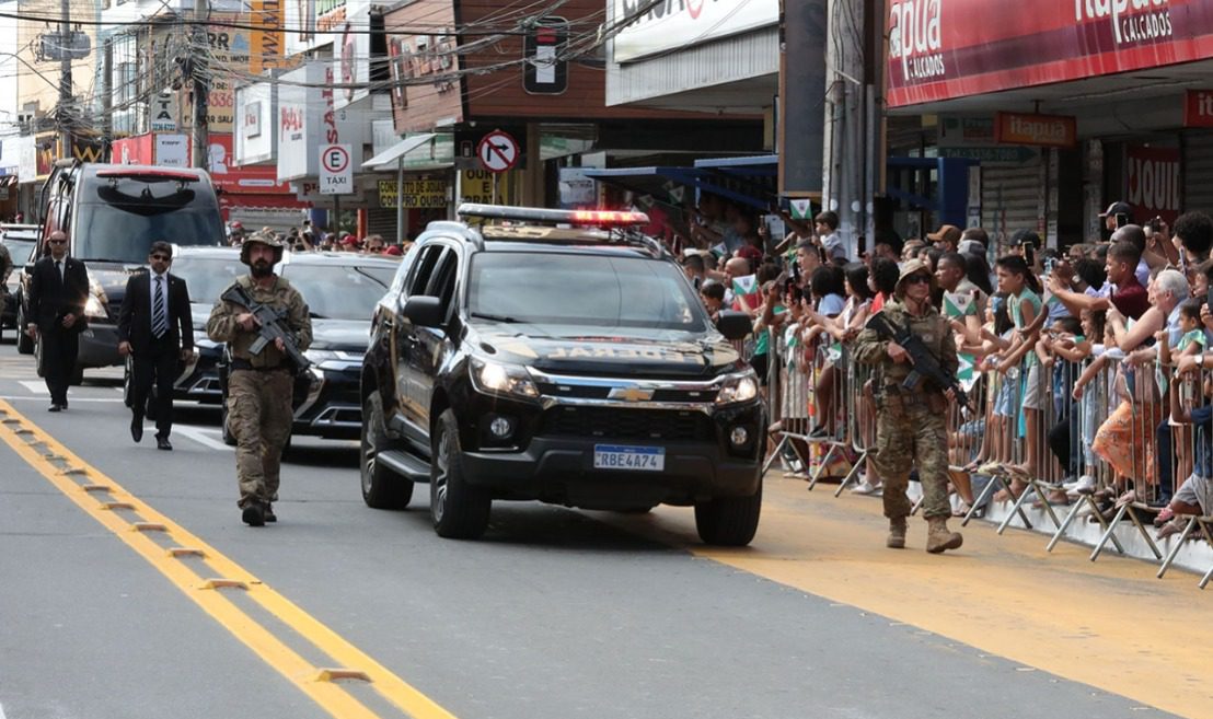 Alterações no trajeto dos ônibus na Avenida Expedito Garcia durante o desfile cívico-militar em comemoração aos 133 anos de Cariacica