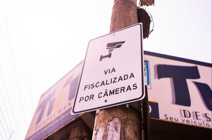 Infrações registradas por câmeras de videomonitoramento nas vias da Serra poderão gerar autos de infração