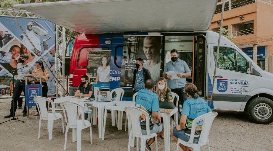 Caravana do Desenvolvimento oferece serviços gratuitos aos residentes do Ibes