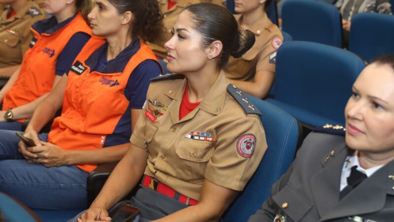 Presidente da Assembleia homenageia mulheres da segurança pública no Dia Estadual da Mulher Policial Militar, Bombeiro Militar e Policial Civil