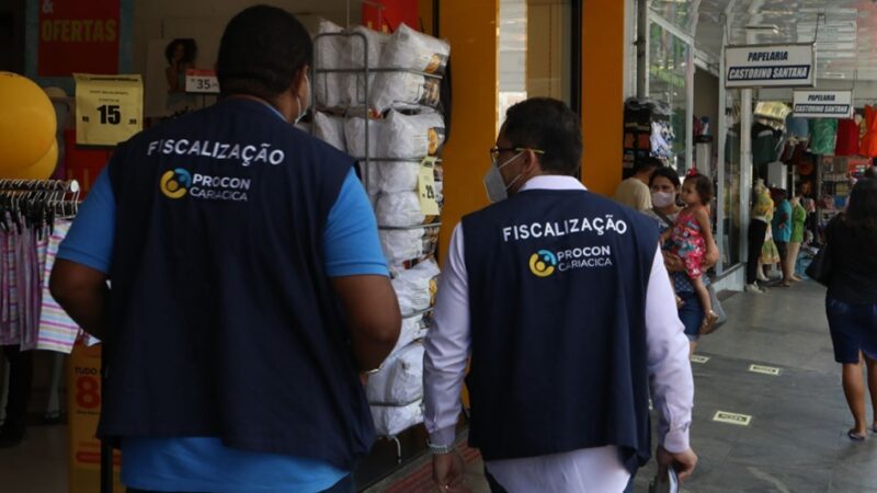 Ação do Procon de Cariacica na Avenida Expedito Garcia em Campo Grande durante a Black Friday