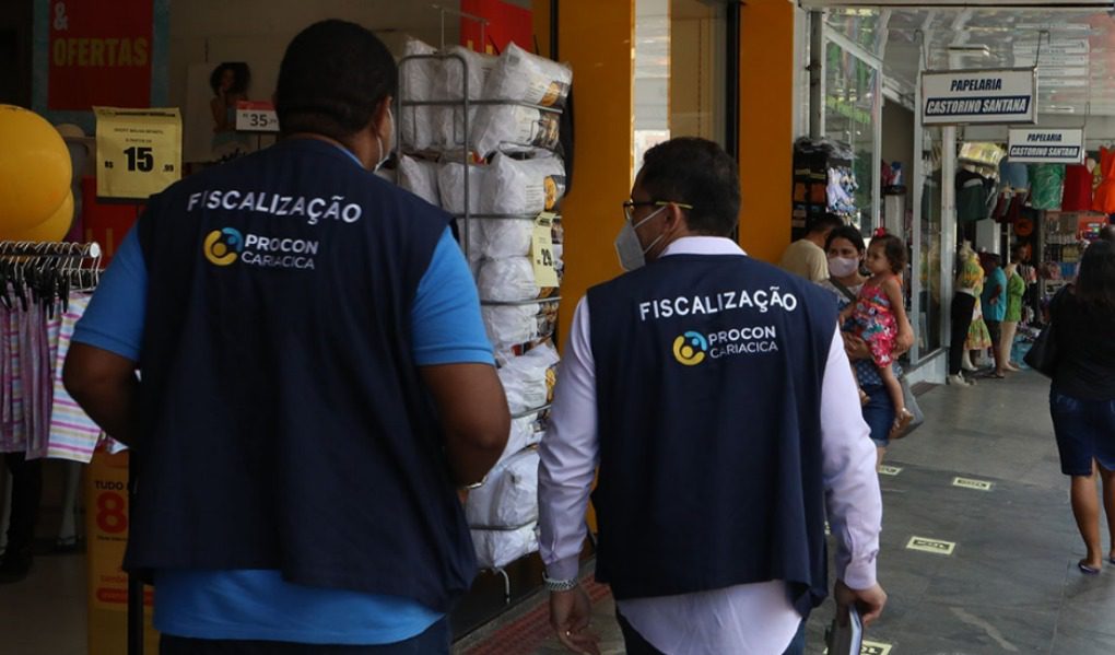 Ação do Procon de Cariacica na Avenida Expedito Garcia em Campo Grande durante a Black Friday