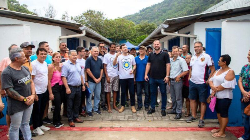 Celebração entre Marisqueiros e Pescadores: Entrega de Vila para Comércio é Motivo de Alegria