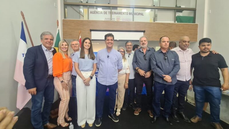 Presidente Kennedy recebe anúncio de investimentos significativos: Usina solar e R$ 100 milhões projetados para 2024