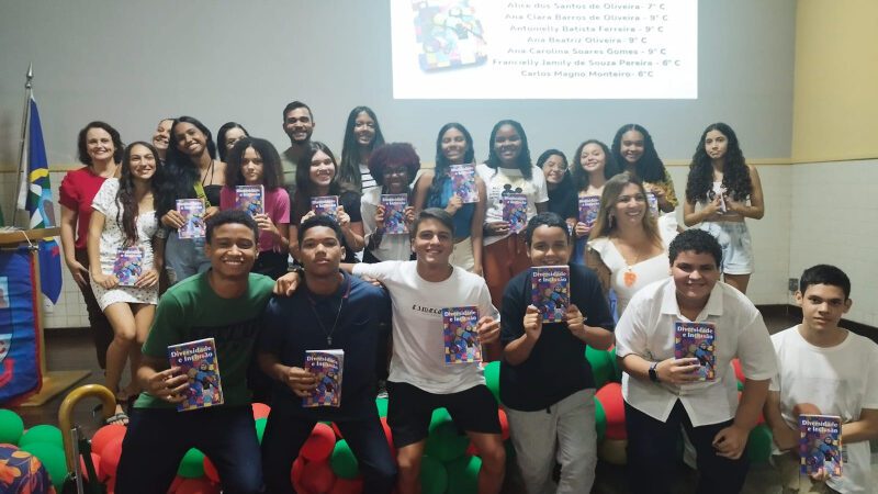 Estudantes lançam livros que celebram a diversidade e a inclusão