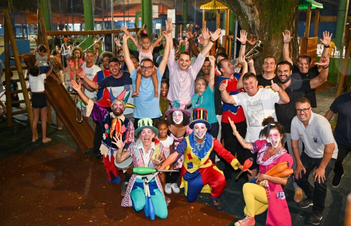 Noite de mágica e alegria na entrega do novo Parque Kids em Maria Ortiz