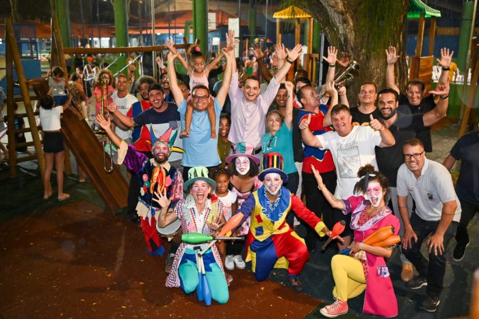 Noite de mágica e alegria na entrega do novo Parque Kids em Maria Ortiz
