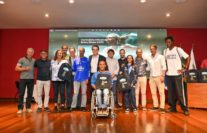 Alegria e emoção marcam a entrega dos kits do novo Plano Atleta de Vitória