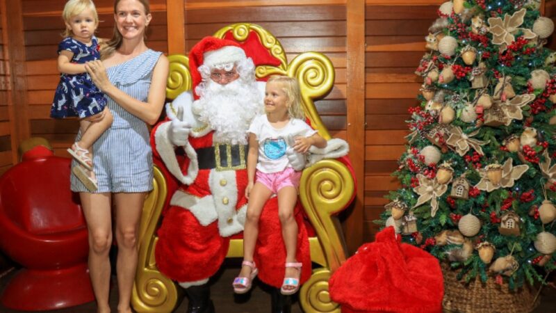 Magia Natalina no Parque da Cidade: Papai Noel e Árvore de 23 Metros Encantam Visitantes