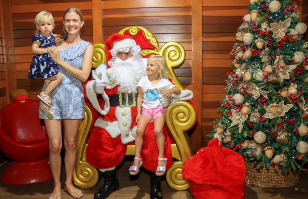 Magia Natalina no Parque da Cidade: Papai Noel e Árvore de 23 Metros Encantam Visitantes