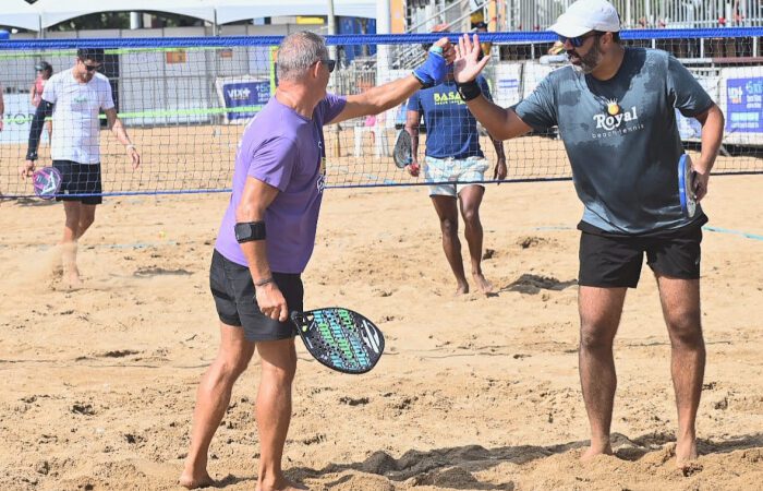 Do beach tennis ao xadrez: a praia de Camburi como espaço multifuncional