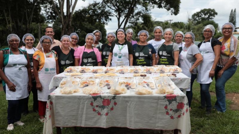 Do campo à mesa: treinamento qualifica produtoras rurais para produção de biscoitos caseiros