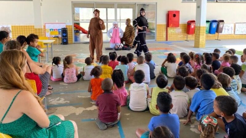 Sucesso nas Escolas de Cariacica: Grupo de Teatro de Combate à Dengue conquista a atenção e engajamento