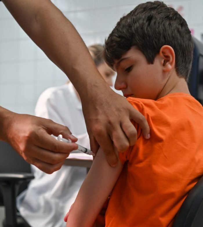 Vitória abre mais 2.700 vagas para vacinação contra a dengue nesta quinta (29)