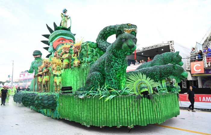 Carnaval: Independentes de Eucalipto encerra primeira noite com muita animação