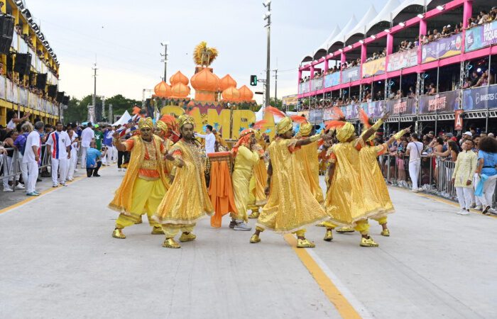 Carnaval 2024: cultura, deserto e ouro das Arábias no desfile da Pega do Samba