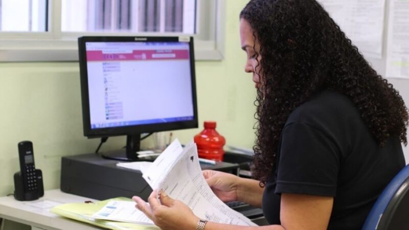 Secretaria de Educação inicia processo seletivo para nível médio com salário de R$ 2.649