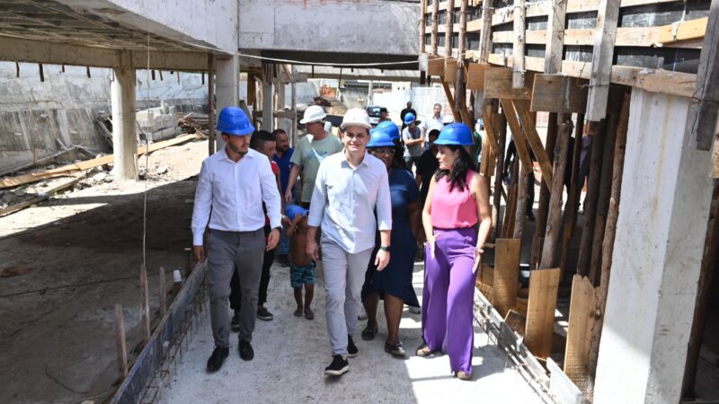 Pazolini e líderes de São Pedro inspecionam progresso na construção da nova sede do CMEI Geisla da Cruz Militão