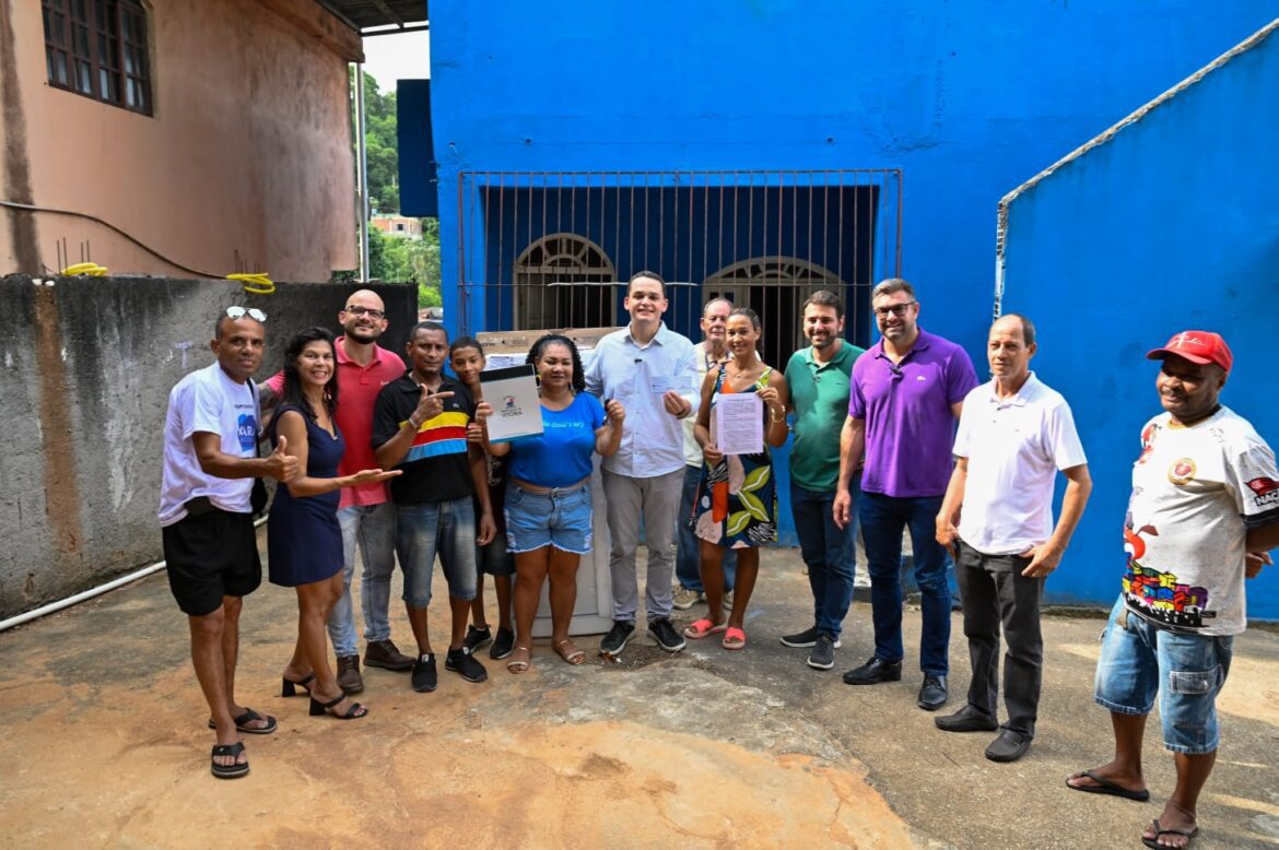 Trazendo Sonhos à Realidade: Pazolini Entrega Chaves de Casa Própria a Mais uma Família em Vitória