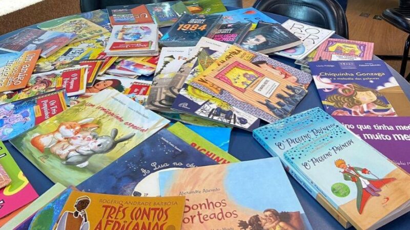 Biblioteca Municipal recebe doações de livros