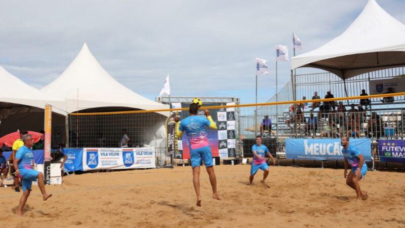 ​Campeonato Brasileiro de Futevôlei Máster reúne 130 atletas na Praia da Costa