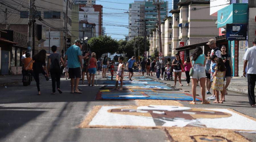 ​Ruas serão interditadas para montagem de tapetes e procissões de Corpus Christi