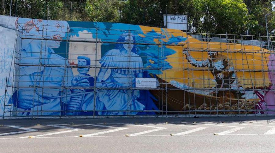 ​Arte do painel na Alça da Terceira Ponte segue conforme o cronograma