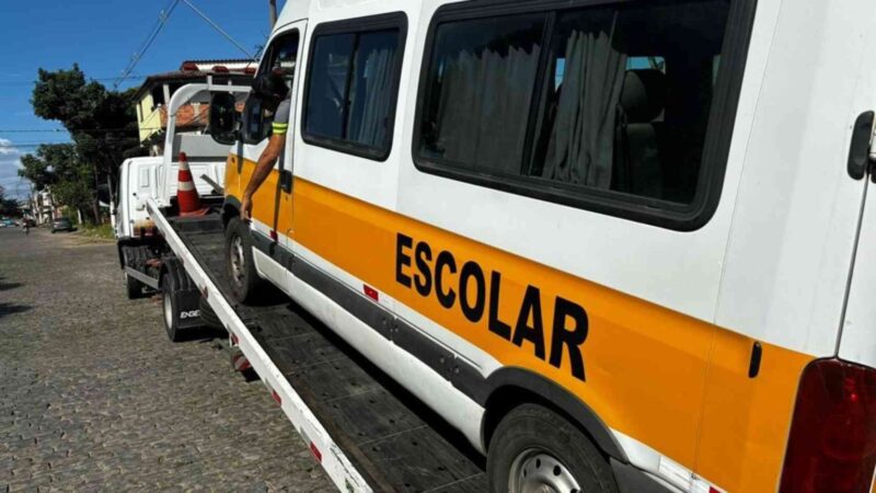 Detran aperta cerco contra transporte escolar irregular e multa 17 veículos na Serra
