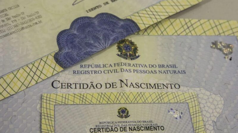 Mais de 300 crianças em Vitória não tem o nome do pai no registro