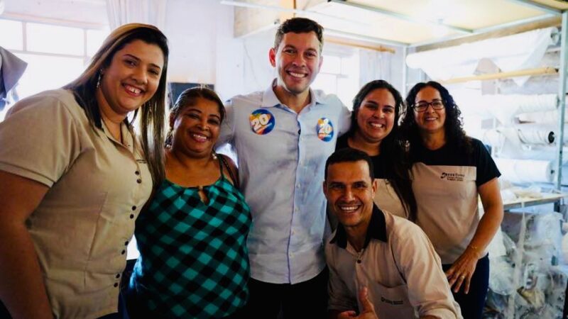 Grande caminhada de Arnaldinho 20 chega aos bairros Alecrim e Santa Rita