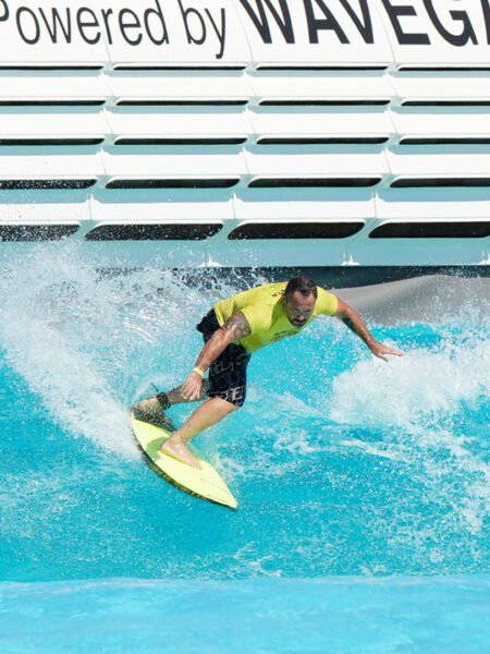 Capixaba Experimenta Piscina de Onda e Arrebenta! Confira Vídeos e Fotos Dessa Experiência Incrível