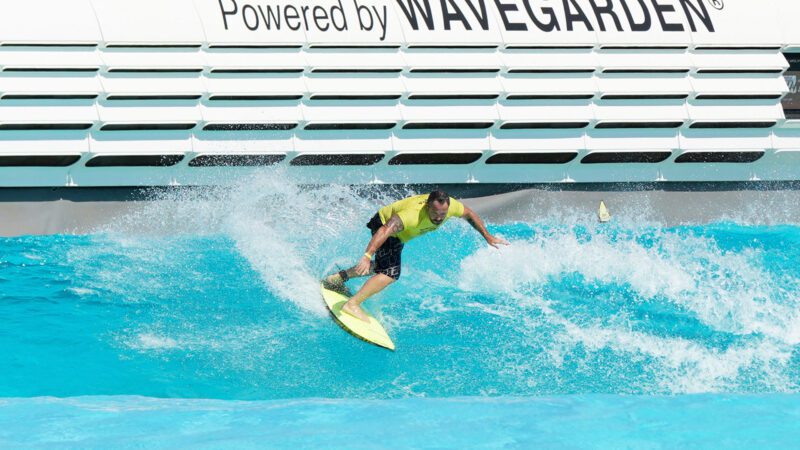 Capixaba Experimenta Piscina de Onda e Arrebenta! Confira Vídeos e Fotos Dessa Experiência Incrível