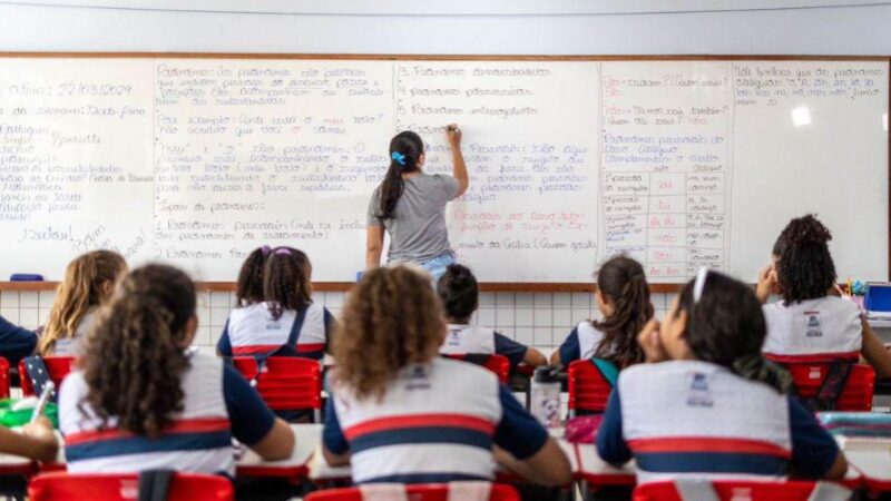 Mais de 3,7 mil estudantes realizam provas para avaliar a qualidade da educação