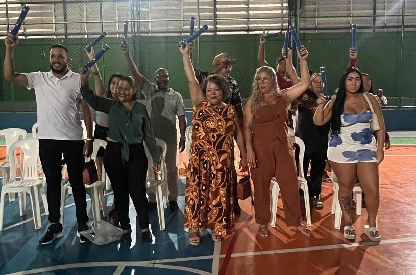 Formatura da EJA na Emef Alba Lilia é marcada por emoção